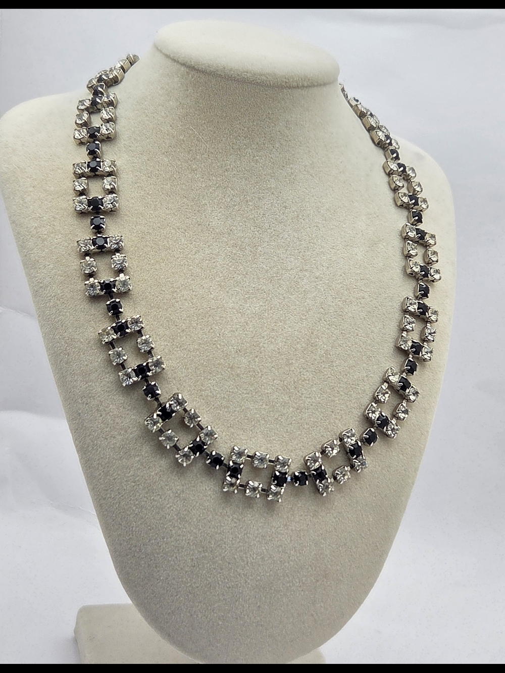 Vintage Black Clear Rhinestone Choker Necklace Geometric Openwork Link 16"